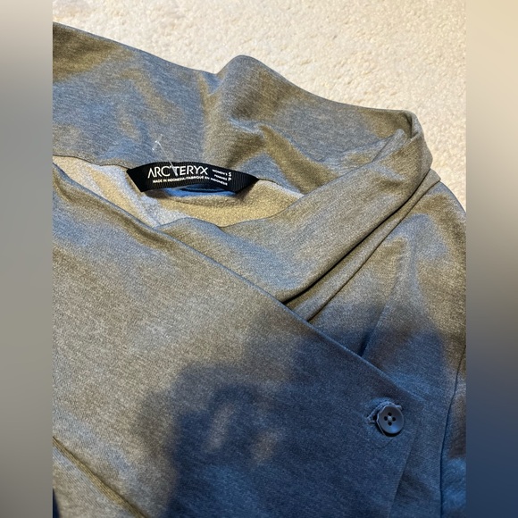Arc’teryx Womens Crossover Sweater - Picture 1 of 7